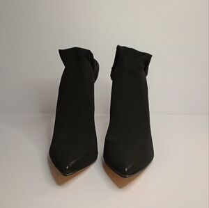 NWB Stiletto Heel Bootie Fashion Nova Black size 6